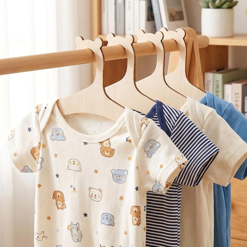 ราวแขวนเสื้อผ้าเด็ก รูปหมีน่าร - Baby Nursery Girl Room บทวิจารณ์และราคา