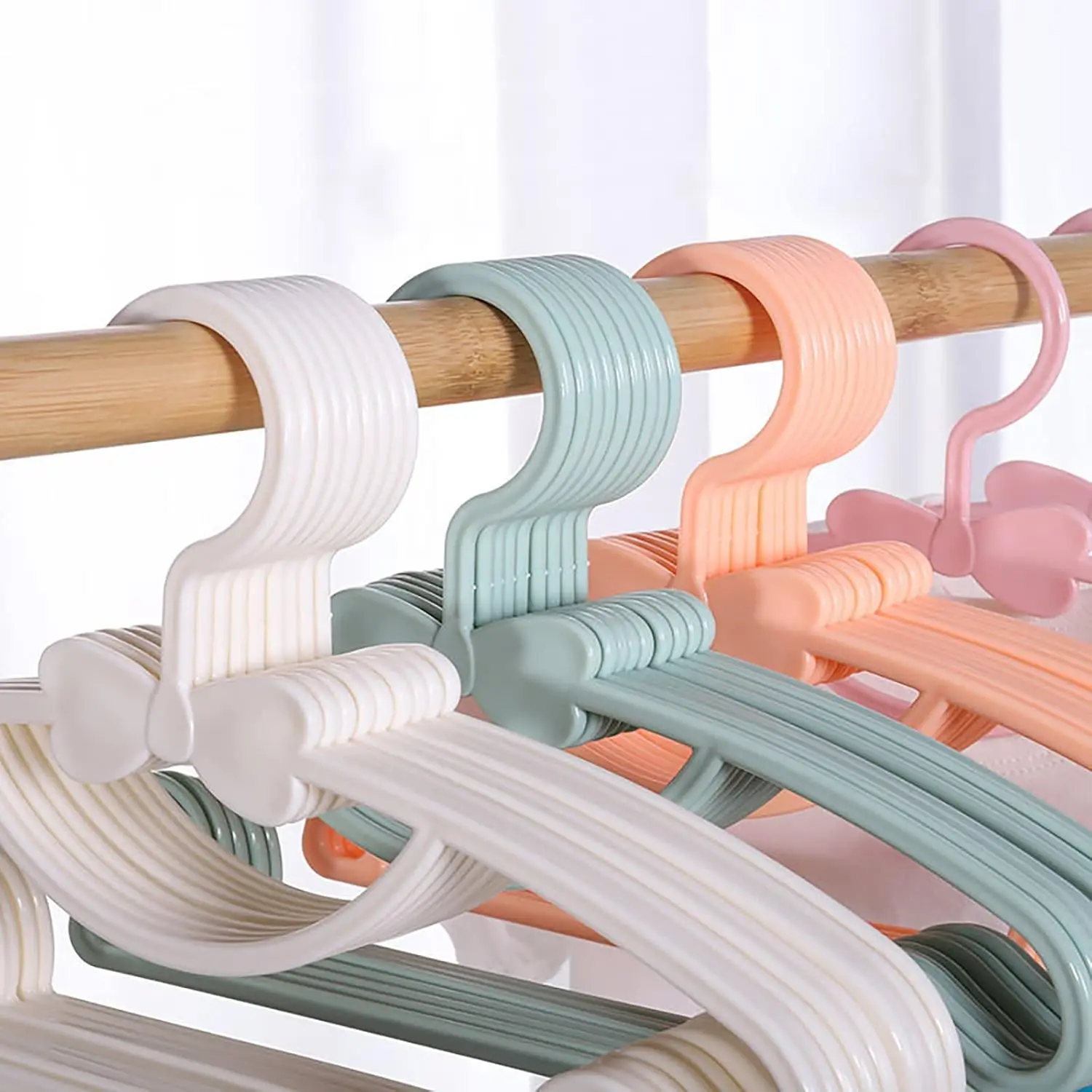 ไม้แขวนเสื้อเด็ก ไม้แขวนเสื้อพ - Baby Nursery Uniform บทวิจารณ์และราคา